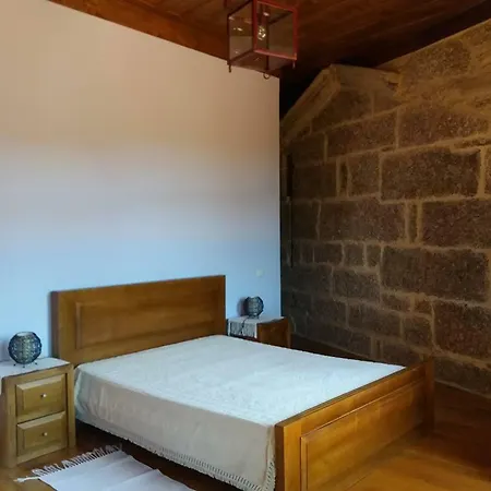 Casa Do Telhado بيت للعطل